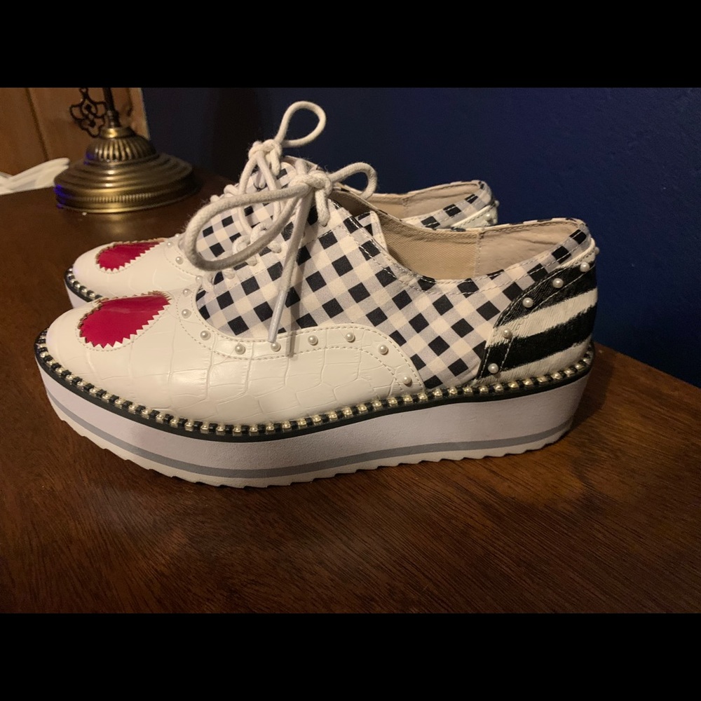 EUC Betsey Johnson Marti Oxford Shoes